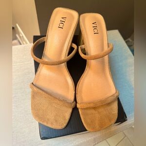 Vici Tori Almond Taupe Strappy Square Toe Heeled Sandals Size 8.5